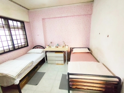 Common Room တခန်းငှါးရန်ရှိပါသည် For Male