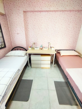 Common Room တခန်းငှါးရန်ရှိပါသည် For Male