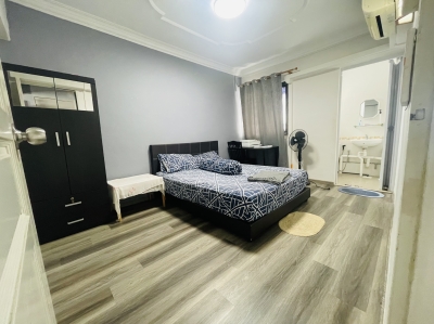 Master bed room at jurong east 
