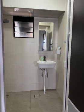 Newly Renovated Common Room for Rent near Lakeside MRT (Single Occupancy)