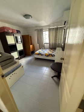Looking for 1 lady sharing in common room near Khatib