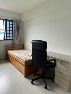 Common room for rent near Yishun MRT