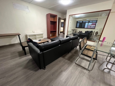 1 common room  available from 10 November or 1 December 