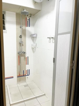 Available one common room near Tampines West mrt and Temasek Poly ( Single Stay )