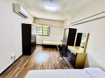Looking for One Female Roommate- Blk 109, Jalan Bukit Merah