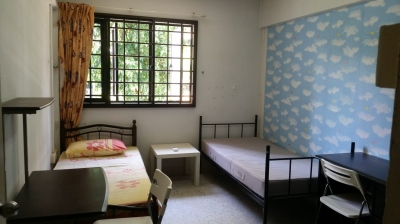 Male roommate at Common Room near Clementi MRT