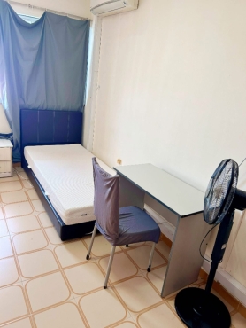 Available Immediately 🌸Long Term🌸 One Female @🚇Red Line -Yishun MRT (3 mins walk)(2 pax share room)
