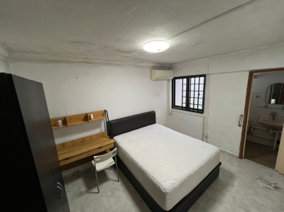 Walking 2min to Yishun Mrt . Master Room