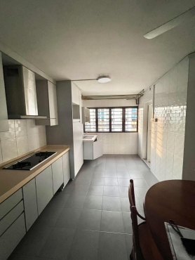 Very Near Serangoon MRT ,Common Room for Rent(1Male)