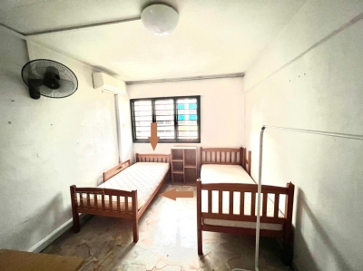 Very Near Serangoon MRT ,Common Room for Rent(1Male)
