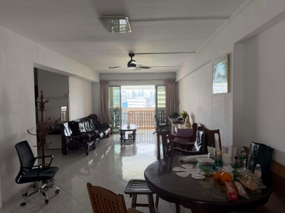 Female share room near Mattar MRT