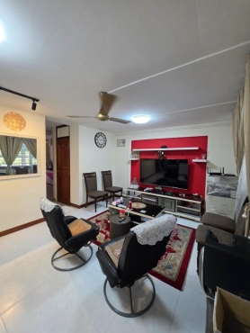 🏠 စုံတွဲများအတွက် အခန်းငှားရန် (Gombak MRT အနီး)