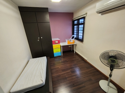 One big common room for lady only - near Sengkang MRT