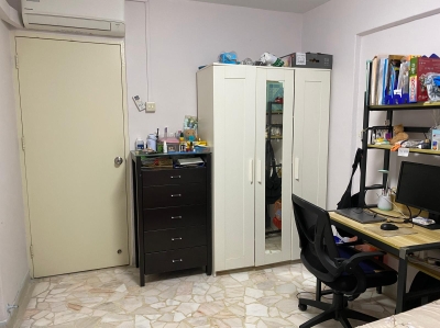 Master bedroom for rent