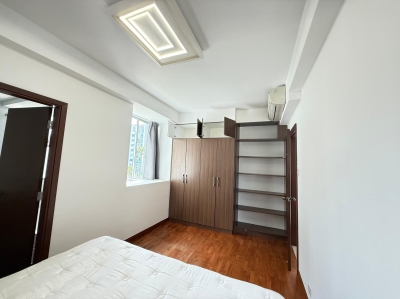 Executive Condo -  Big Common Room to rent ( Long /Short term)
