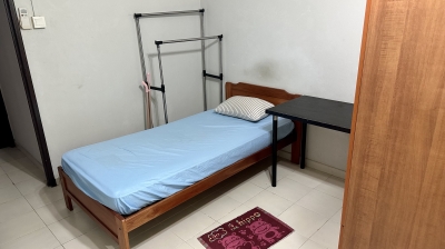 Looking for one male roommate near Pioneer MRT