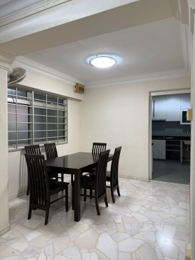 Hougang Common room to share - ယောကျ်ားလေး ၁ ယောက် (Long term/ Short term)