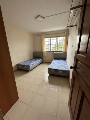 Common Room for rent at Bukit Batok 