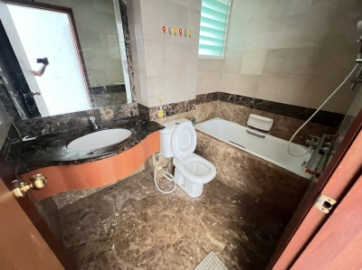 Condo Master Bed Room ( Short Term )