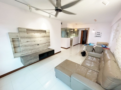 🏠 Common Room for Rent – Sengkang (Male / Couple)