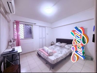 ကျယ်ဝန်းသော Master Room ငှါးရန်ရှိသည်(long term/Short term)