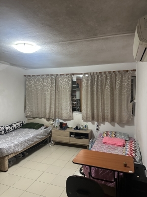 ရက်တို/ရက်ရှည်အခန်းနေမည့်ယောက်ျားလေးတဦးအတွက် ၂ယောက်ခန်းနှင့်၃ယောက်ခန်းများရှိပါတယ်