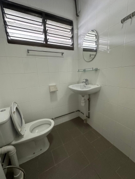 *** Common Room Near Bedok MRT ***