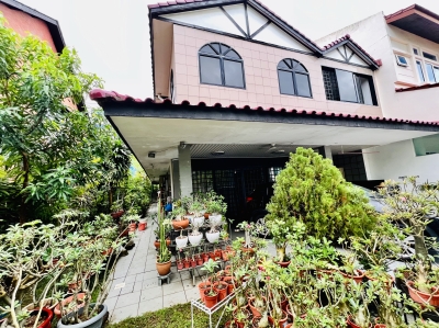 Room For Rent Short Term (* 2Story Detached House *)