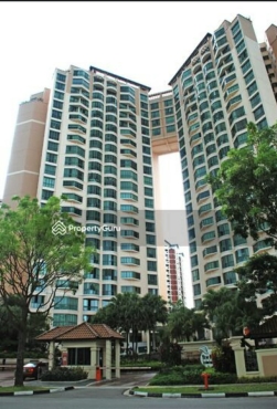 Condo big common room to stay one person only..
