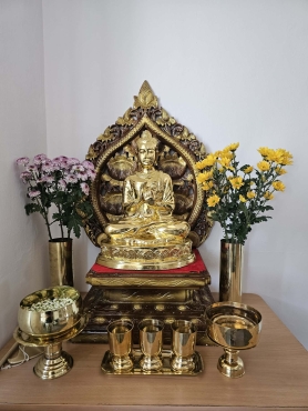 Master bedroom room and common room at Kakibukit 