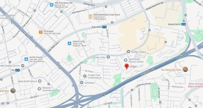 Master bedroom room and common room at Kakibukit