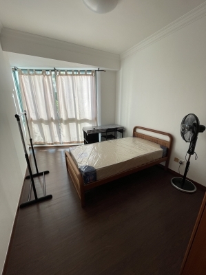 Condo bid common room to stay one person only