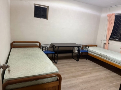 Master Room for Rent at Chinese Garden MRT