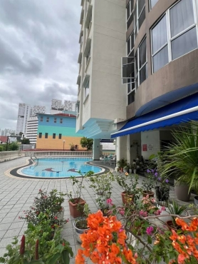 CONDO Common room Available