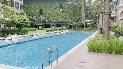 Condo Master Bedroom for rent Near Canberra MRT