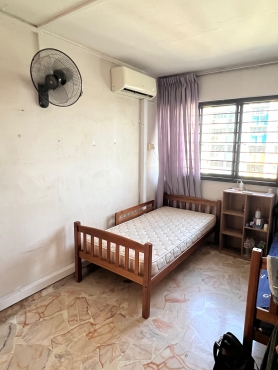 🍀🍀🍀Near Serangoon MRT common Room for Rent(1Male)