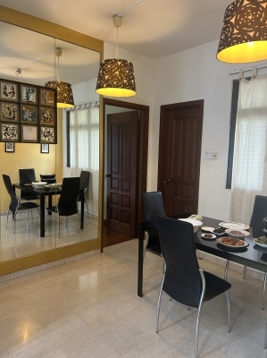 TAMPINES : Common Room Condo AirCon အခန်း