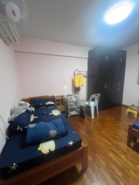 Room for rent- female