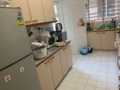 Lentor / Yio Chu Kang MRT Condo Common Room to Rent