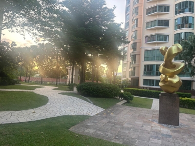 Condo big common room to stay one person onlyt