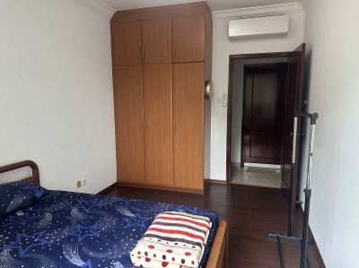 Condo big common room to stay one person onlyt