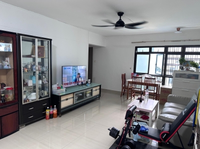 Couple room & 1 lady Common room