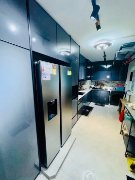 Common Room for rent (Female), available at Sembawang MRT (အနီလိုင်း)