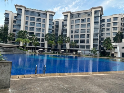 Near Changi, Master and common room to rent