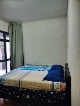 Near Changi, Master and common room to rent