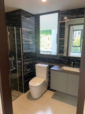 Condo Master Bedroom for rent Near Canberra MRT
