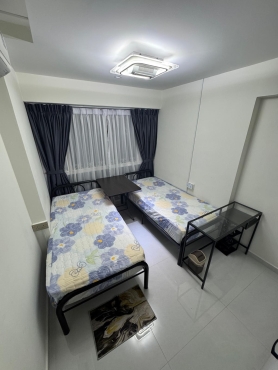 Common Room for rent (Female), available at Sembawang MRT (အနီလိုင်း)