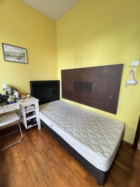 Admarity/Sembawang တစ်ဝိုက် ရှာနေသူများအတွက် One male  to share in common room @ NorthOaks Condo
