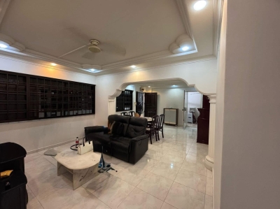 HDB room for rent at Sembawang