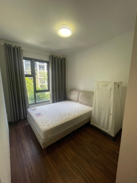 Condo Master or Single Bedroom for rent Near Canberra MRT